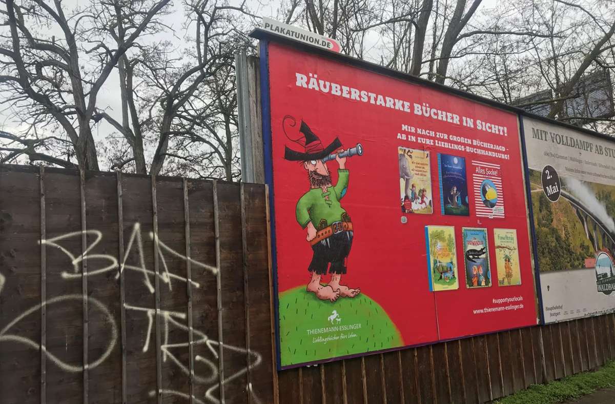Räuber Hotzenplotz in der Stadt: Leseförderung von Plakatwänden herab