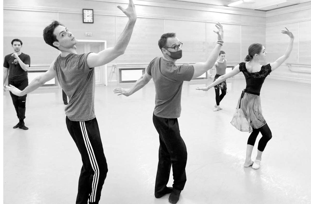 Christian Spuck erarbeitet mit Tänzern des Bolschoi-Balletts in Moskau sein neues Stück „Orlando“.