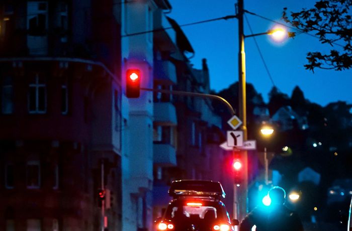 Neuer Straßenbelag in Stuttgart getestet: Glitzerasphalt für mehr Sichtbarkeit