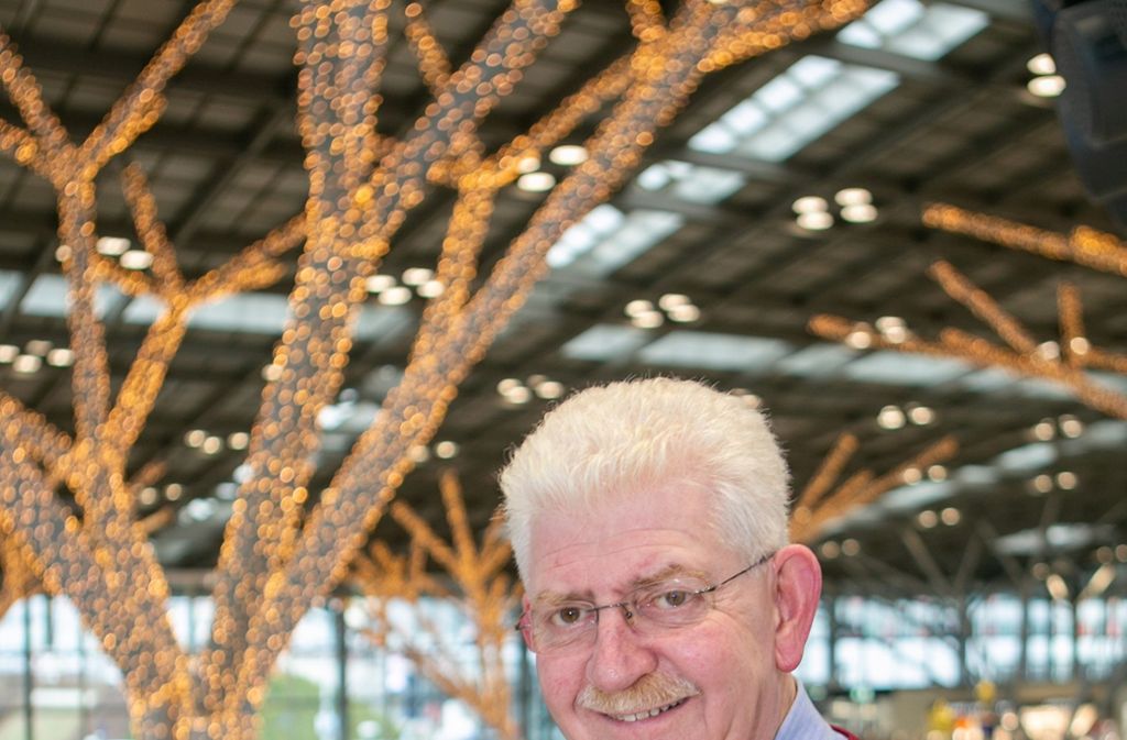 Dieter Kleinmann geht in den Ruhestand: Weltoffener Theologe am Flughafen