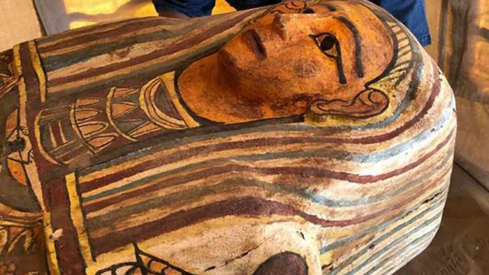 14 antike Sarkophage in Ägypten entdeckt