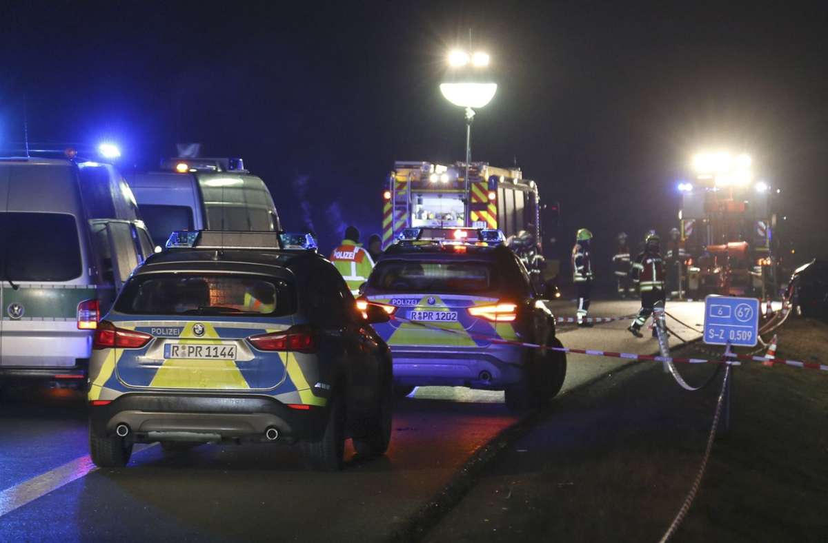 Vorfall auf der A6 bei Amberg: Polizist stirbt nach Unfall auf Autobahn - Kollege in Lebensgefahr