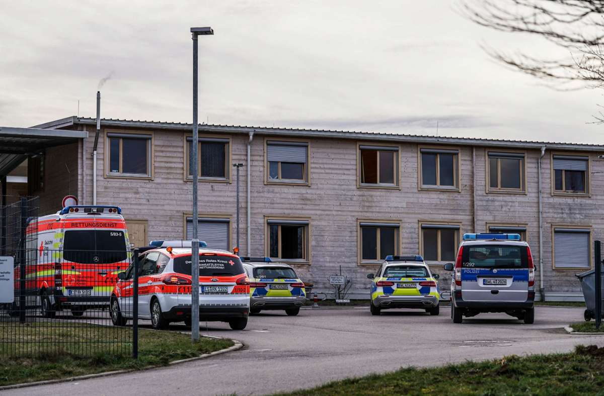 Streit in Hochdorfer Flüchtlingsunterkunft: 35-Jähriger bedroht jüngeren Bewohner mit einem Messer