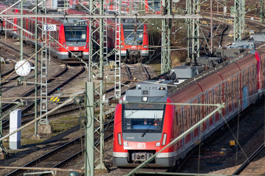 Mehr als jeder zweite Bahnhof in Baden-Württemberg müsste eigentlich saniert werden: 430 Millionen Euro sollen Bahnhöfe attraktiver machen