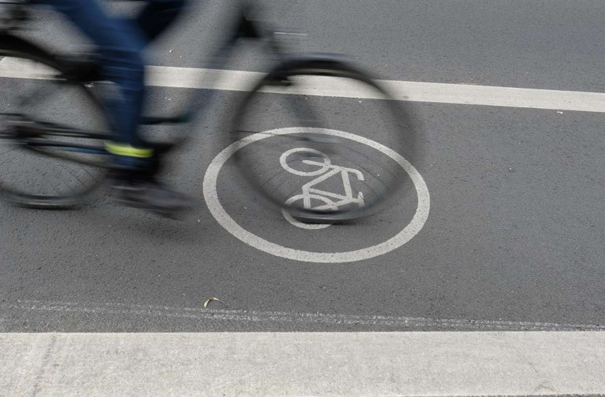 Nürtingen: Fahrradfahrer bei Sturz schwer verletzt