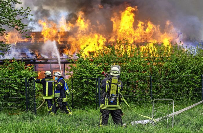 Feuer im SOS-Kinderdorf Schorndorf: Jugendlicher Brandstifter taucht vor Prozess unter