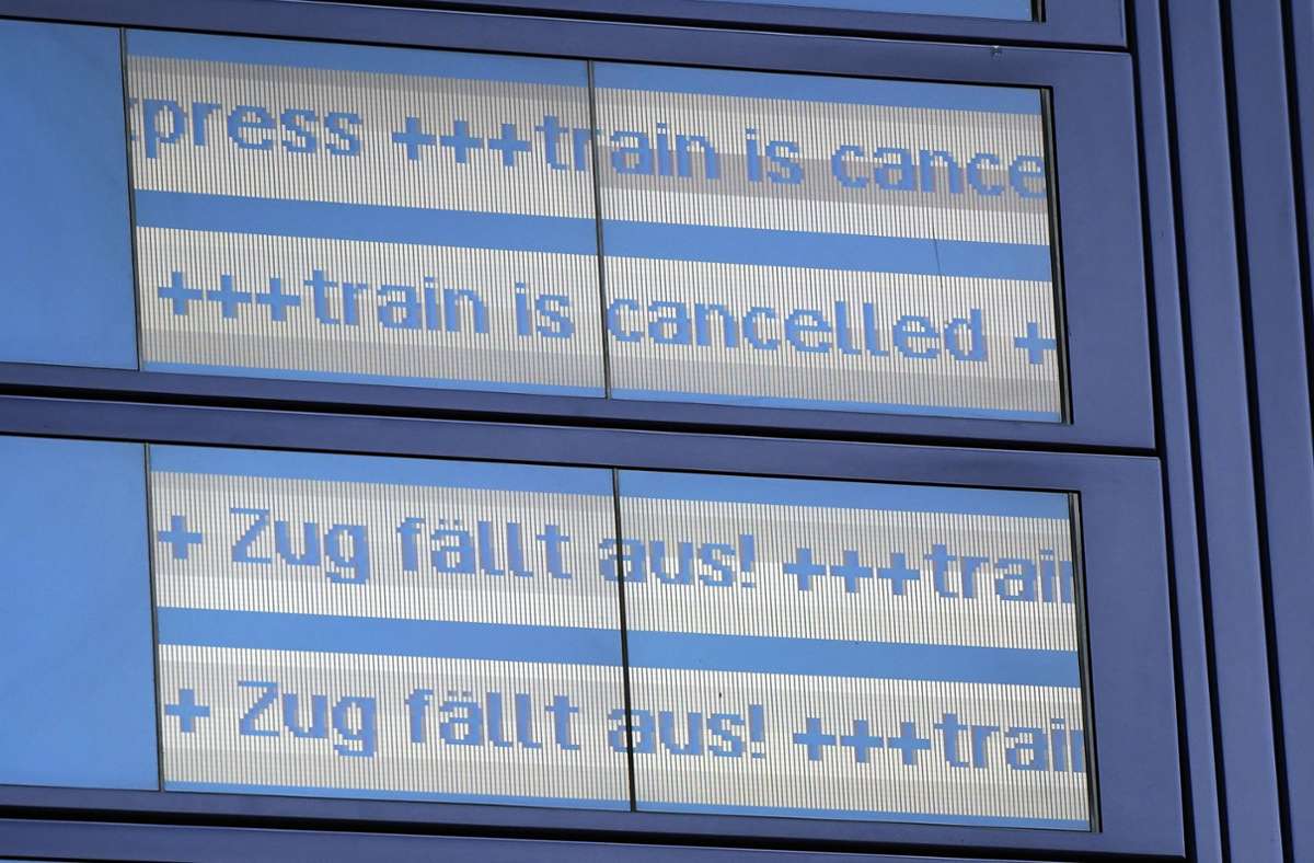 Zwischen Memmingen und Lindau: Bahnstrecke nach Erdrutsch gesperrt