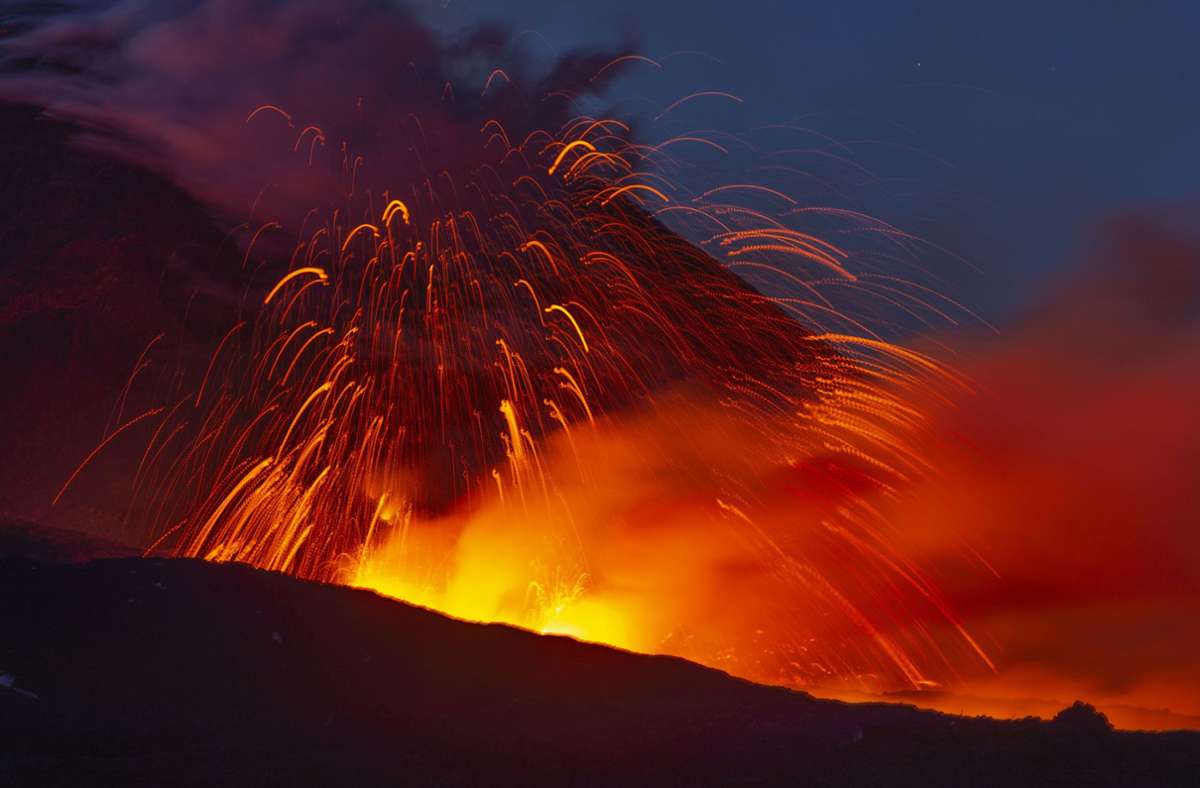 Ätna auf Sizilien: Spektakuläres Video zeigt Ausbruch des Vulkans