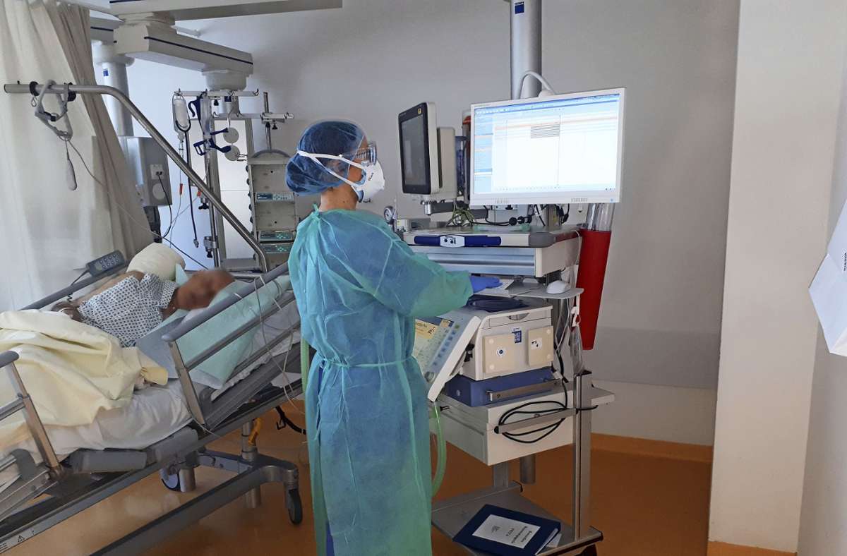 Medius-Klinik blickt auf Corona-Hochphase zurück: „Wir haben niemanden aufgegeben“
