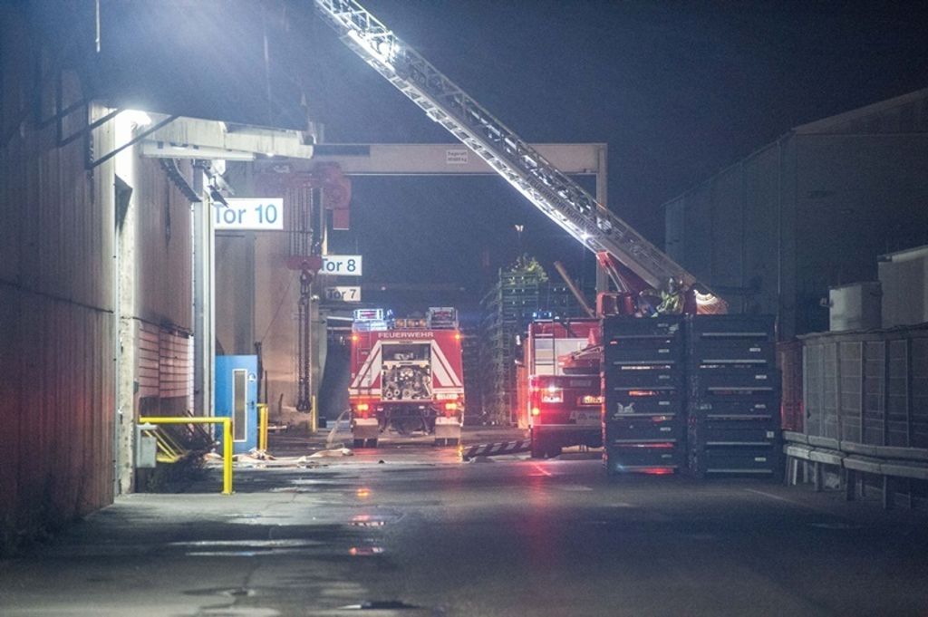 02.09.17 In einer Firma im Industriegebiet Köngen ist ein Brand ausgebrochen
