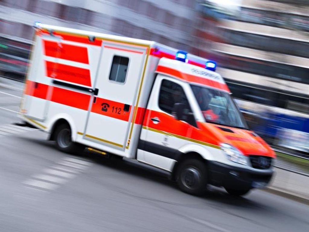 Opel-Fahrer bei Unfall auf B 27 schwer verletzt