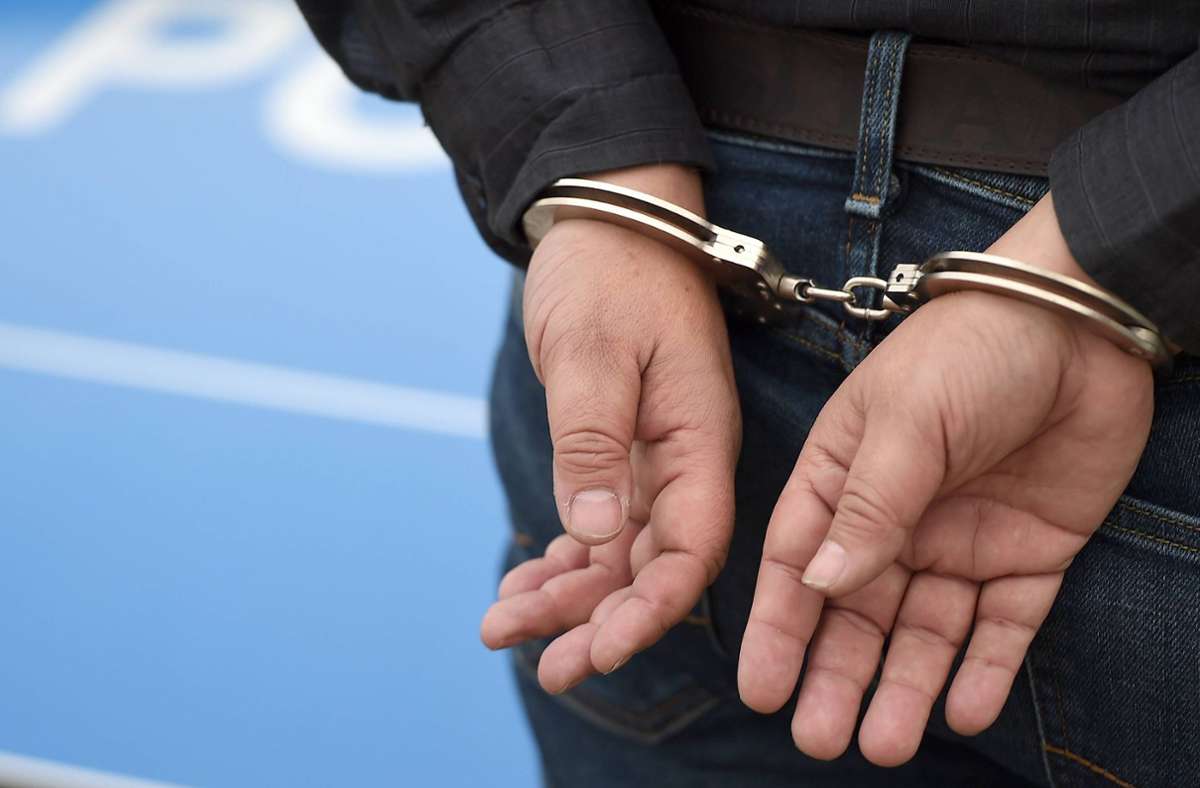Sigmaringen: Nach Auseinandersetzung mit Messer sind drei Verdächtige festgenommen