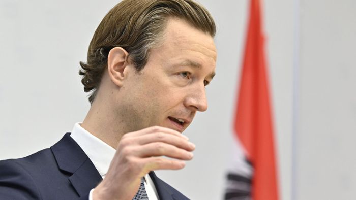 Auch Finanzminister Blümel tritt zurück