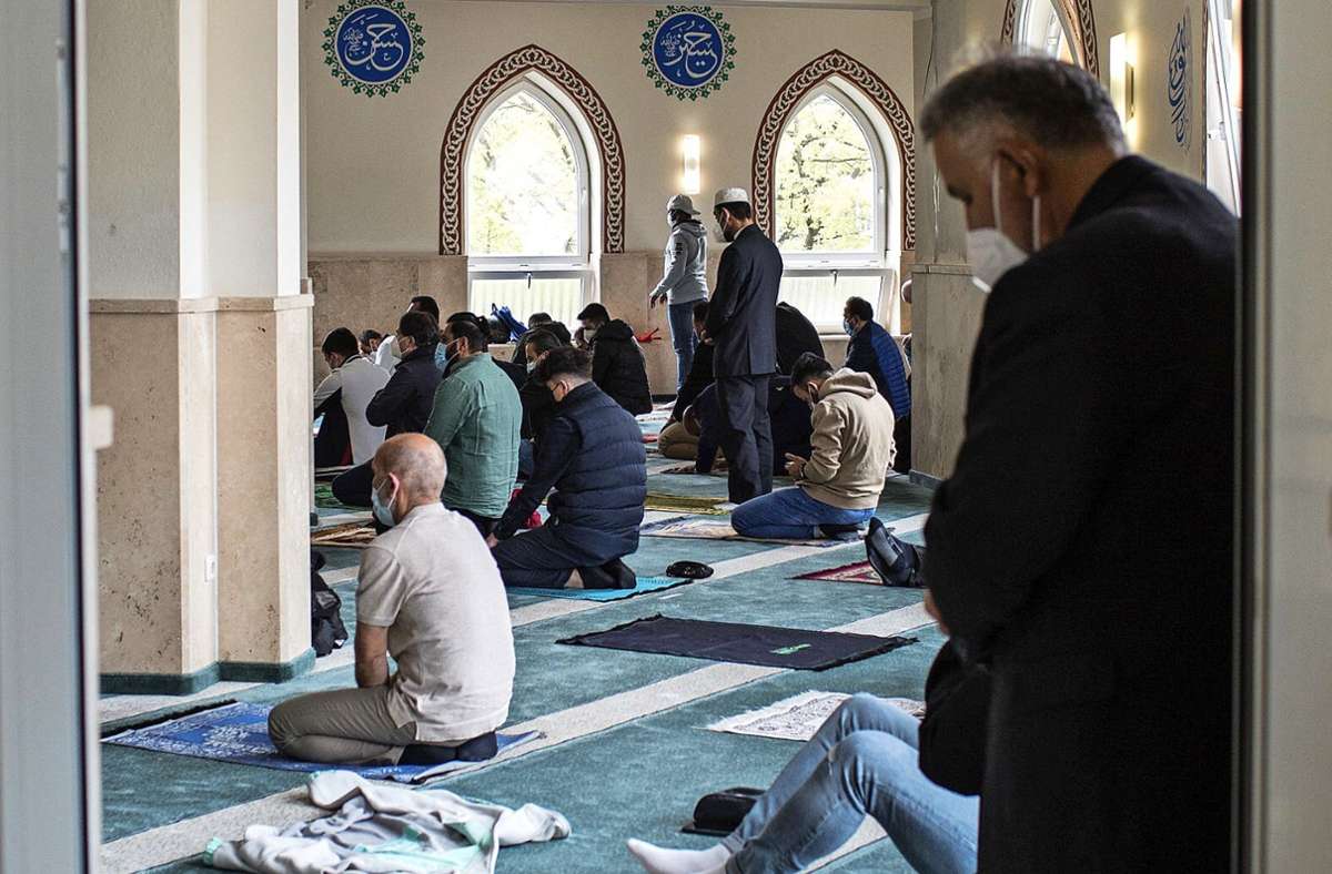 Muslime in Leinfelden-Echterdingen: Beten auf eineinhalb Metern Abstand