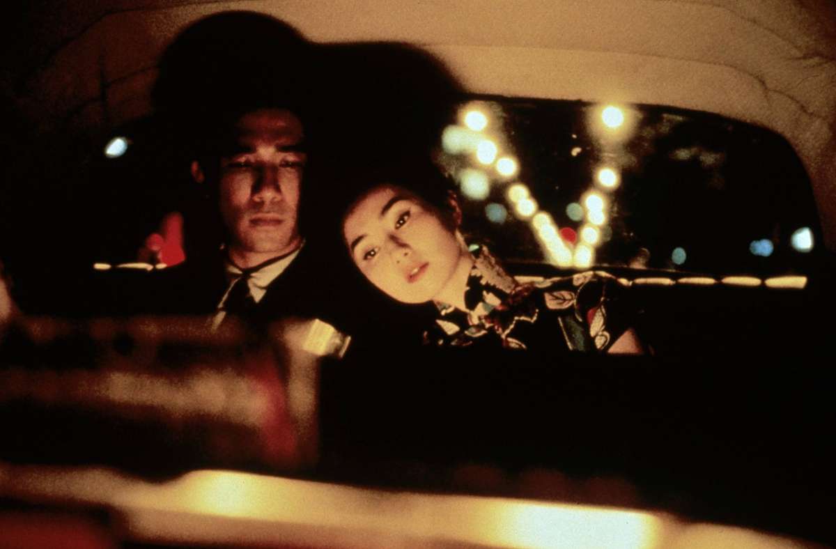 Herr Chow und Frau Chan in Wong Kar-wais Filmklassiker „In the mood for Love“ aus dem Jahr 2000. Foto: Imago stock&people/Imago