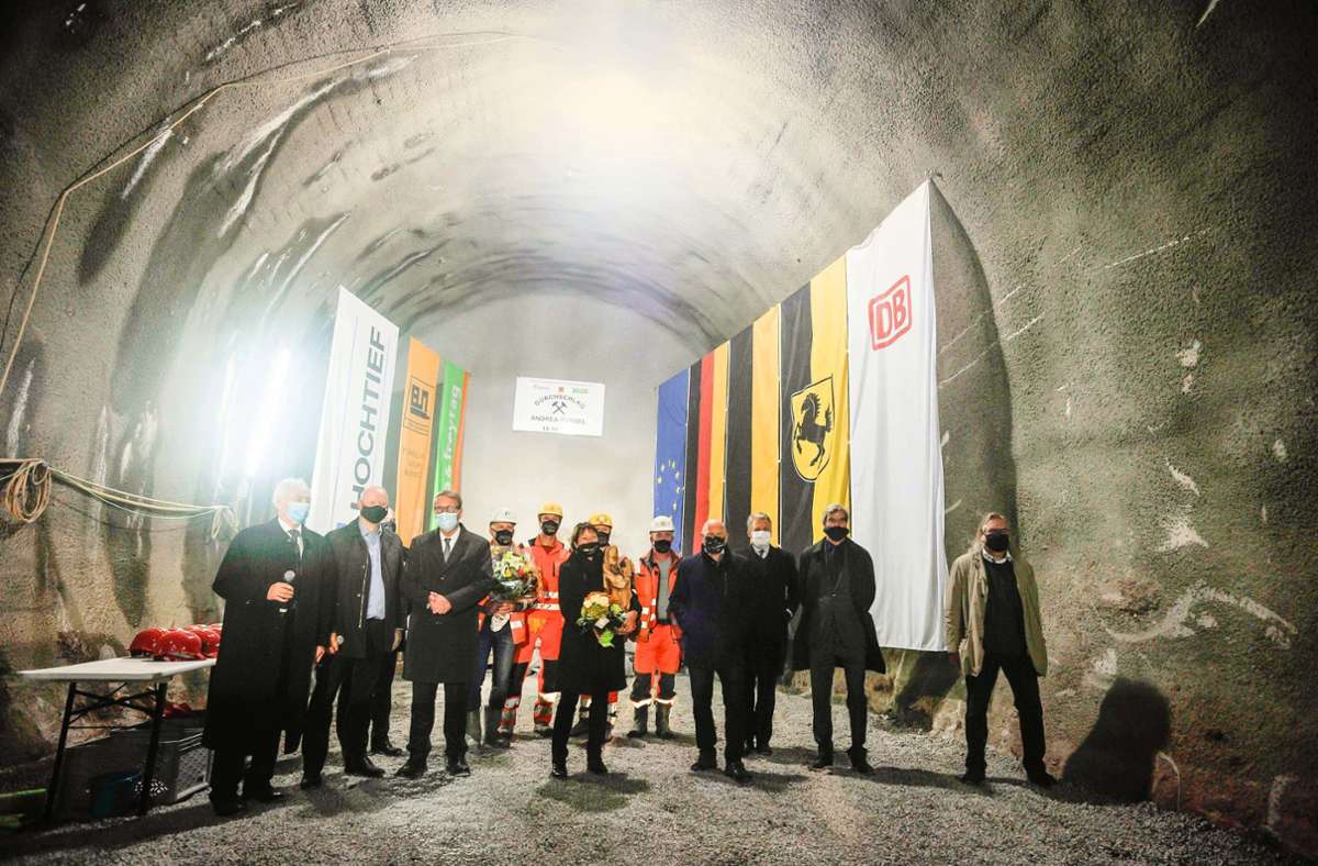 Großer Bahnhof unter der Erde: Offizielle Feier zum Durchschlag des Rosensteintunnels im Zuge des Projekts Stuttgart 21.