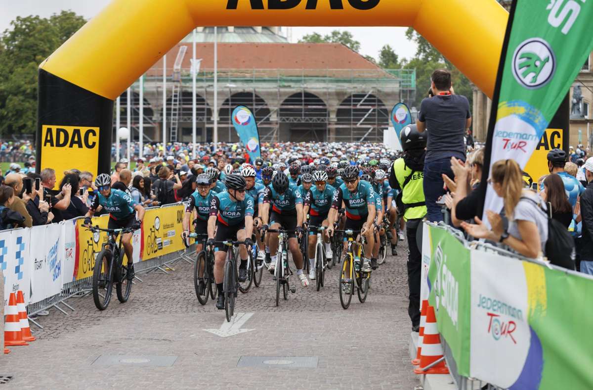 Radrennen in Stuttgart: Tausende auf den Straßen bei Brezel Race und Women’s Cycling Grand Prix