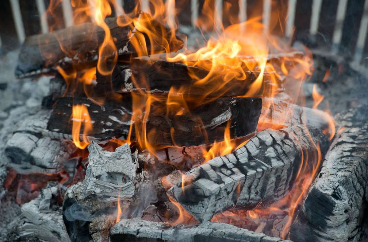 Experte für Brandverletzungen warnt vor Grillunfällen: „Viele sind fürs Leben gezeichnet“