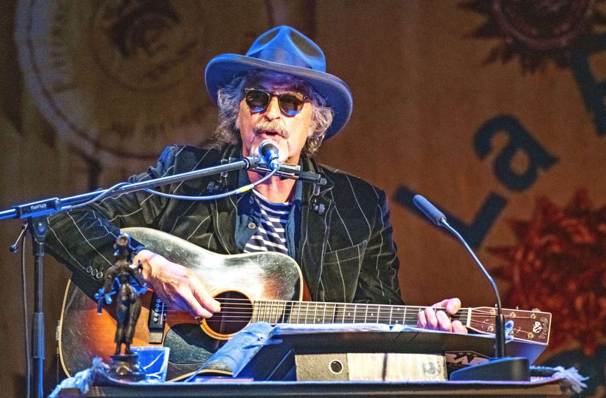 Wolfgang Niedecken hat  Songs von Bob Dylan interpretiert.