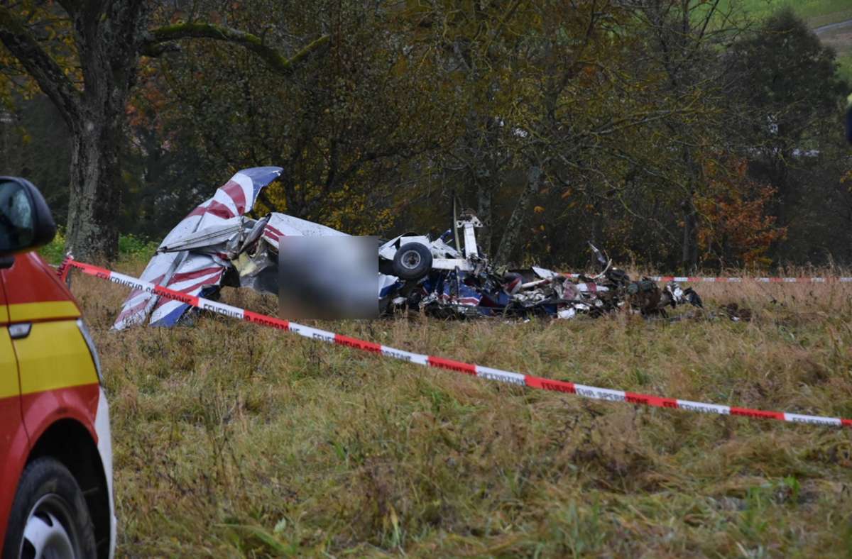 Tödlicher Unfall bei Sinsheim: Nach Obduktion des Piloten Absturzursache weiter unklar
