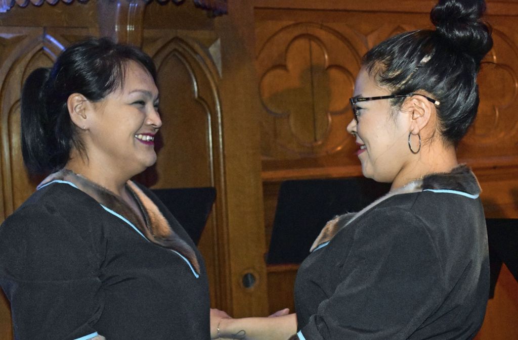 Die Stuttgarter Neuen Vocalsolisten erkunden mit Inuit-Sängerinnen eine traditionelle Gesangstechnik – Aufführung im November im Theaterhaus: Kehlgesang in der Arktis