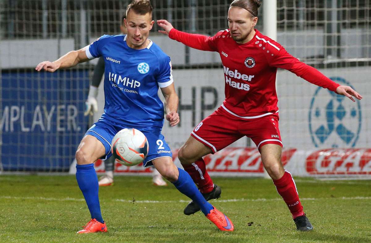 FV Lörrach-Brombach gegen Stuttgarter Kickers: Die Blauen punkten beim Tabellenletzten