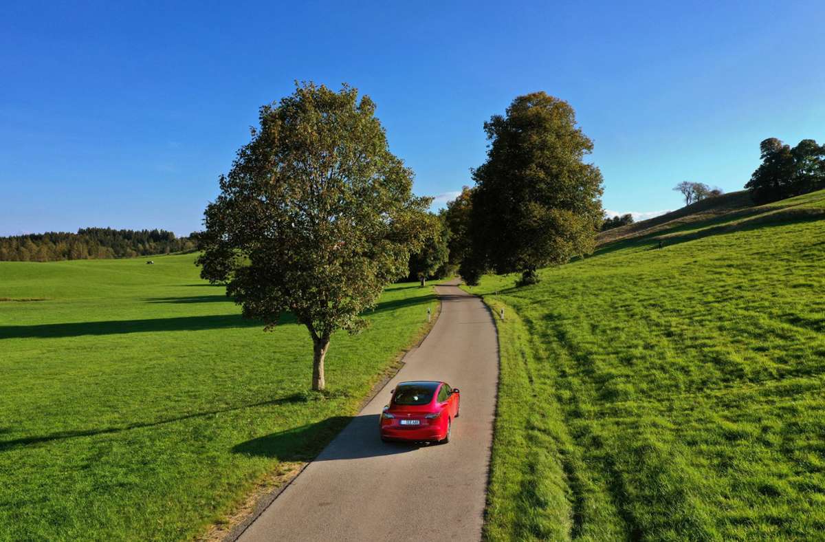 Klimaschutz in  Baden-Württemberg: Verkehrsminister will weniger Autos auf dem Land