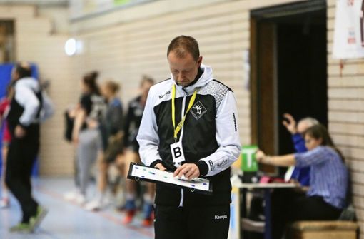 Trainer Markus Weisl hat sich einen Plan für das Spiel von Hegensberg/Liebersbronn gegen Lehr zurechtgelegt. Foto: Rudel - Rudel