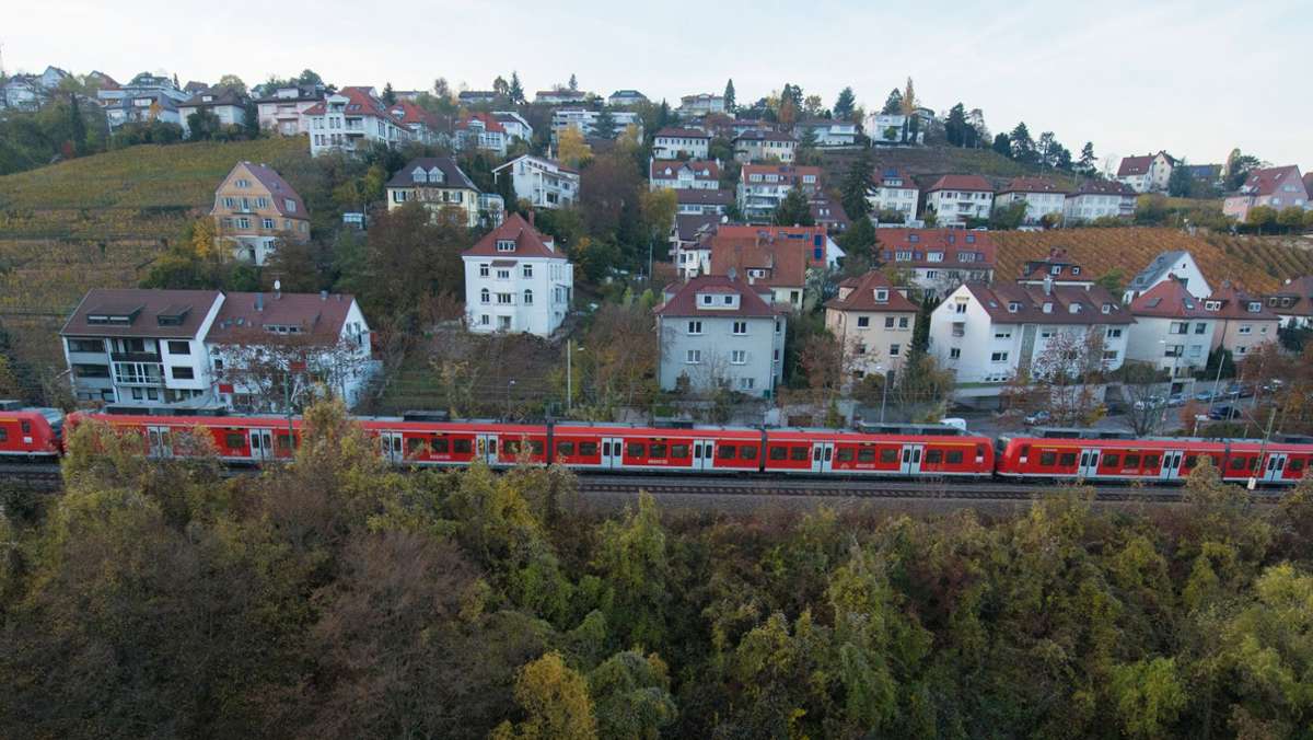 Gutachten über Gäubahn: Stuttgarter Verwaltung dementiert      Geheimniskrämerei