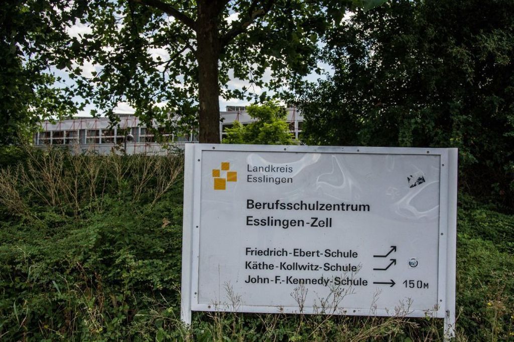 17.7.2017 An der Friedrich-Ebert-Schule in Esslingen-Zell ist Amokalarm ausgelöst worden.
