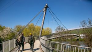 Brücke zwischen Esslinger Stadtteilen Brühl und Mettingen: Neckarsteg wegen Sanierung vier Monate gesperrt