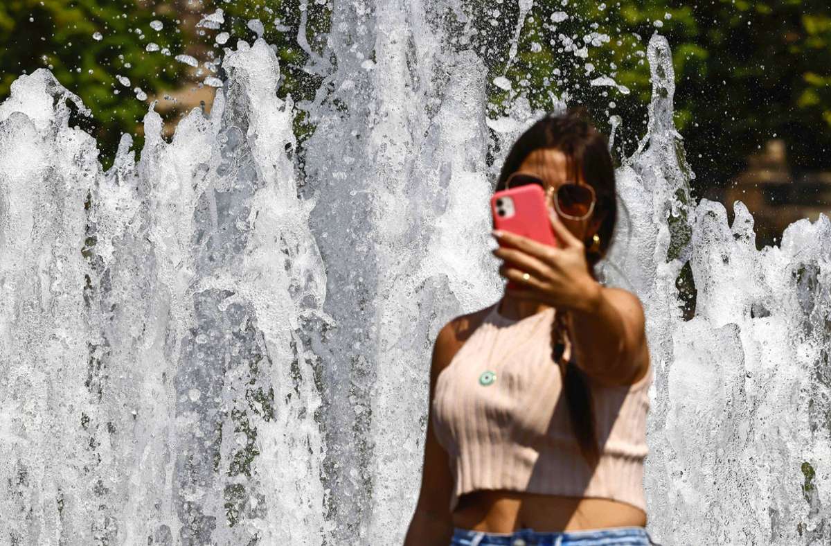 Selfie-Trend bei Jugendlichen: Wenn das Fotografieren zur Gefahr wird