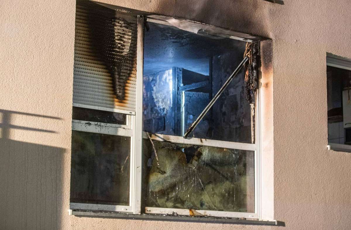 Wohnungsbrand in Stuttgart: Ursache des tödlichen Feuers noch unklar