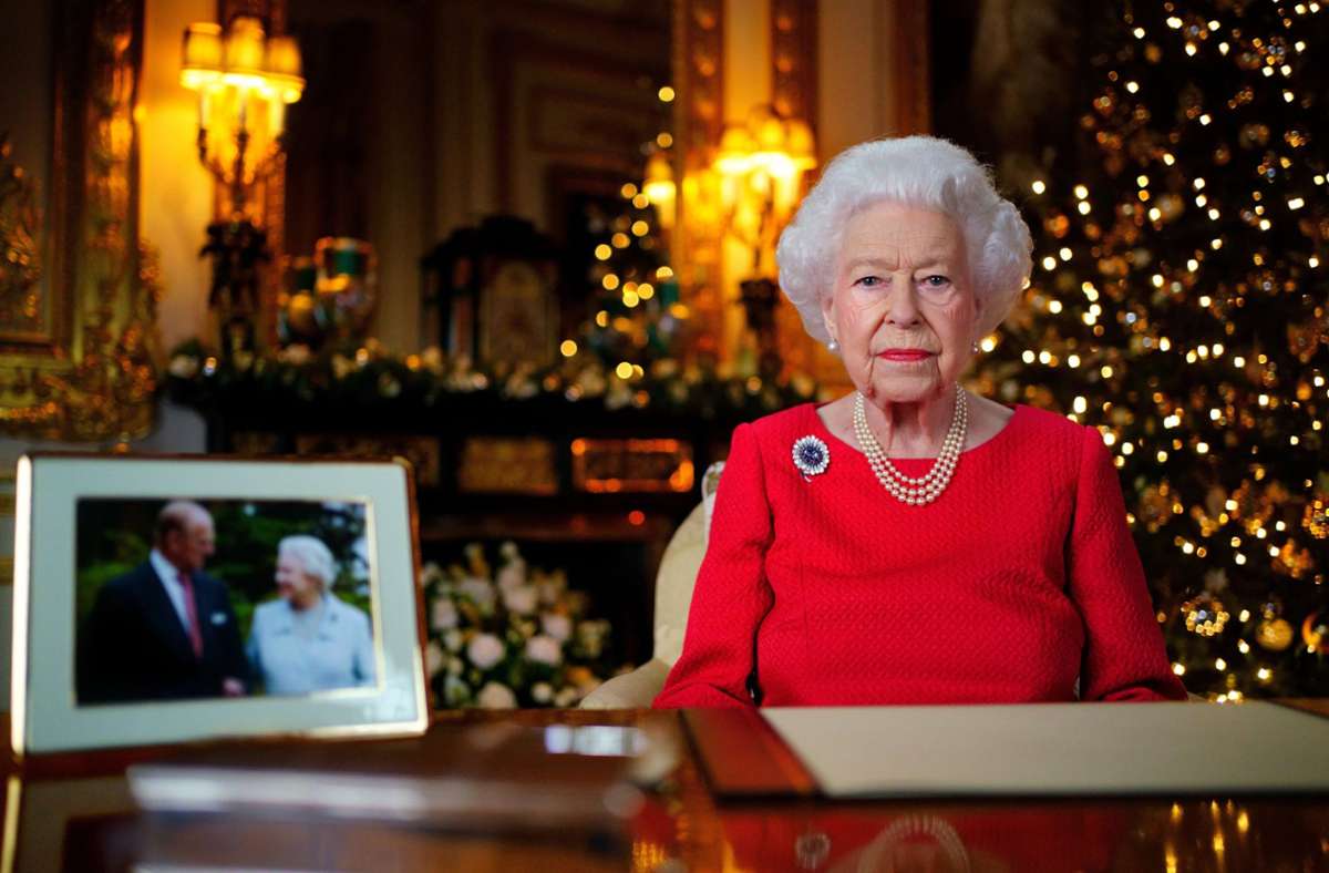 Weihnachtsansprache der Queen: Elizabeth II. erinnert an gestorbenen Prinz Philip