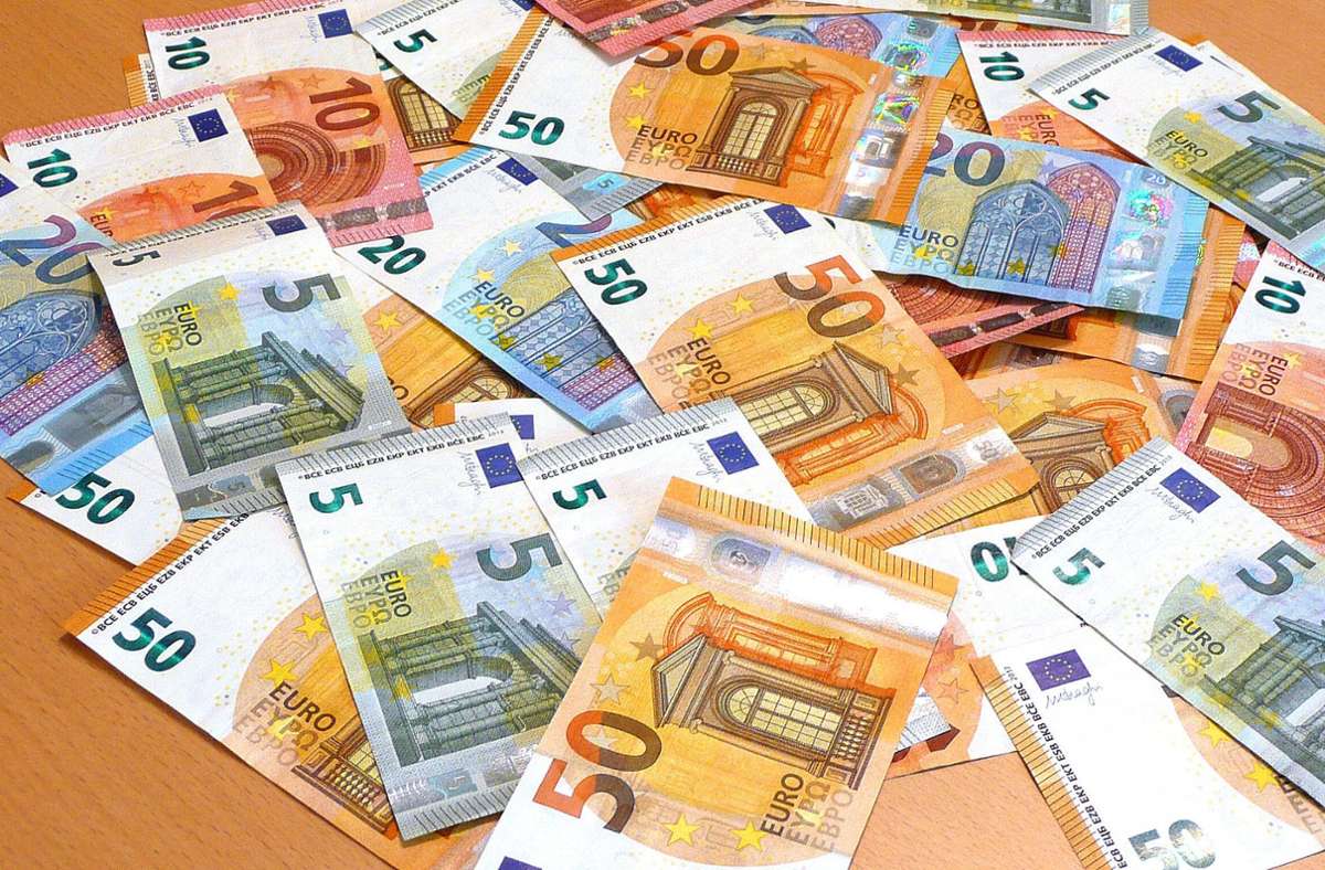Monatsbericht der Bundesbank: Warum die Deutschen Bargeld horten