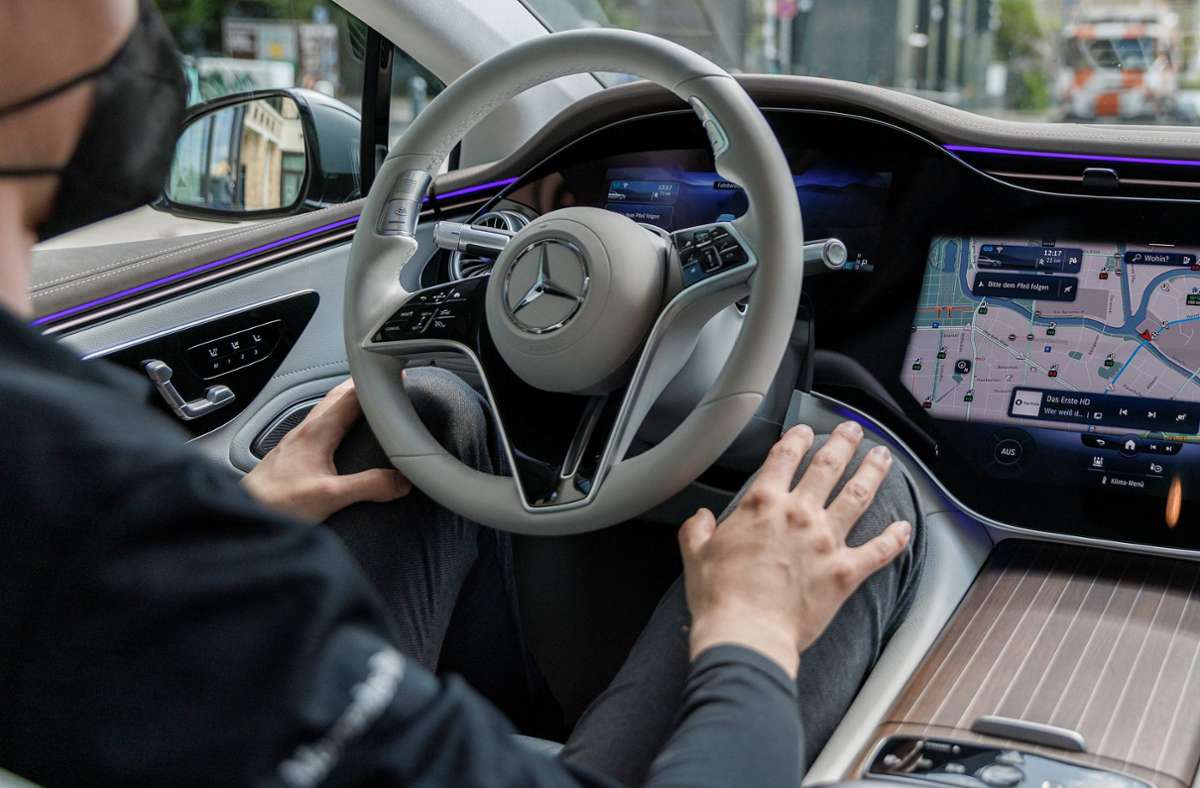 Autobauer investieren: Was das autonome Fahren behindert