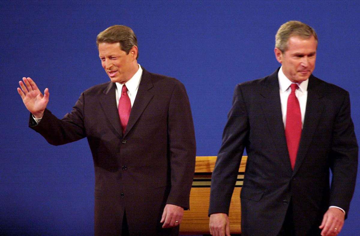Im Jahr 2000 wurde die Präsidentschaftswahl schon einmal zum Wahlkrimi: Al Gore trat für die Demokraten an, George W. Bush für die Republikaner.