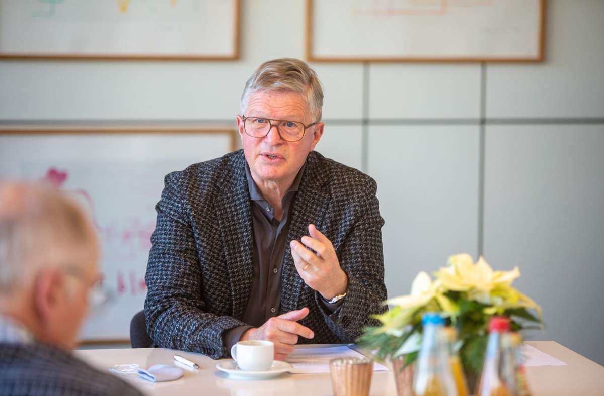 Interview mit  Landrat Heinz Eininger: Esslinger Kreischef  lobt das Corona-Krisenmanagement