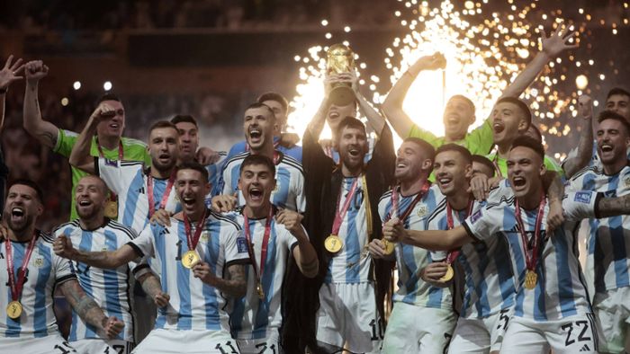 Argentiniens Weltmeister drehen Live-Videos von Kabinenfeier