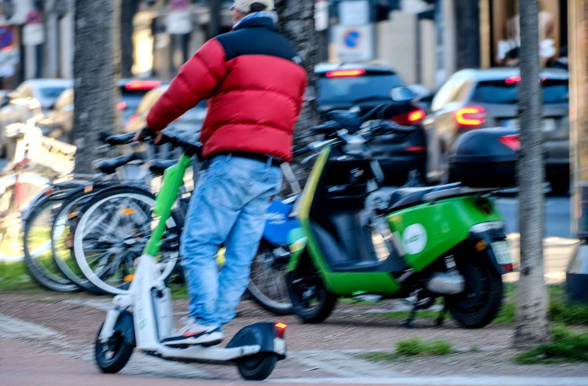 Datenauswertung zu Unfällen: In Stuttgart werden E-Scooter sicherer
