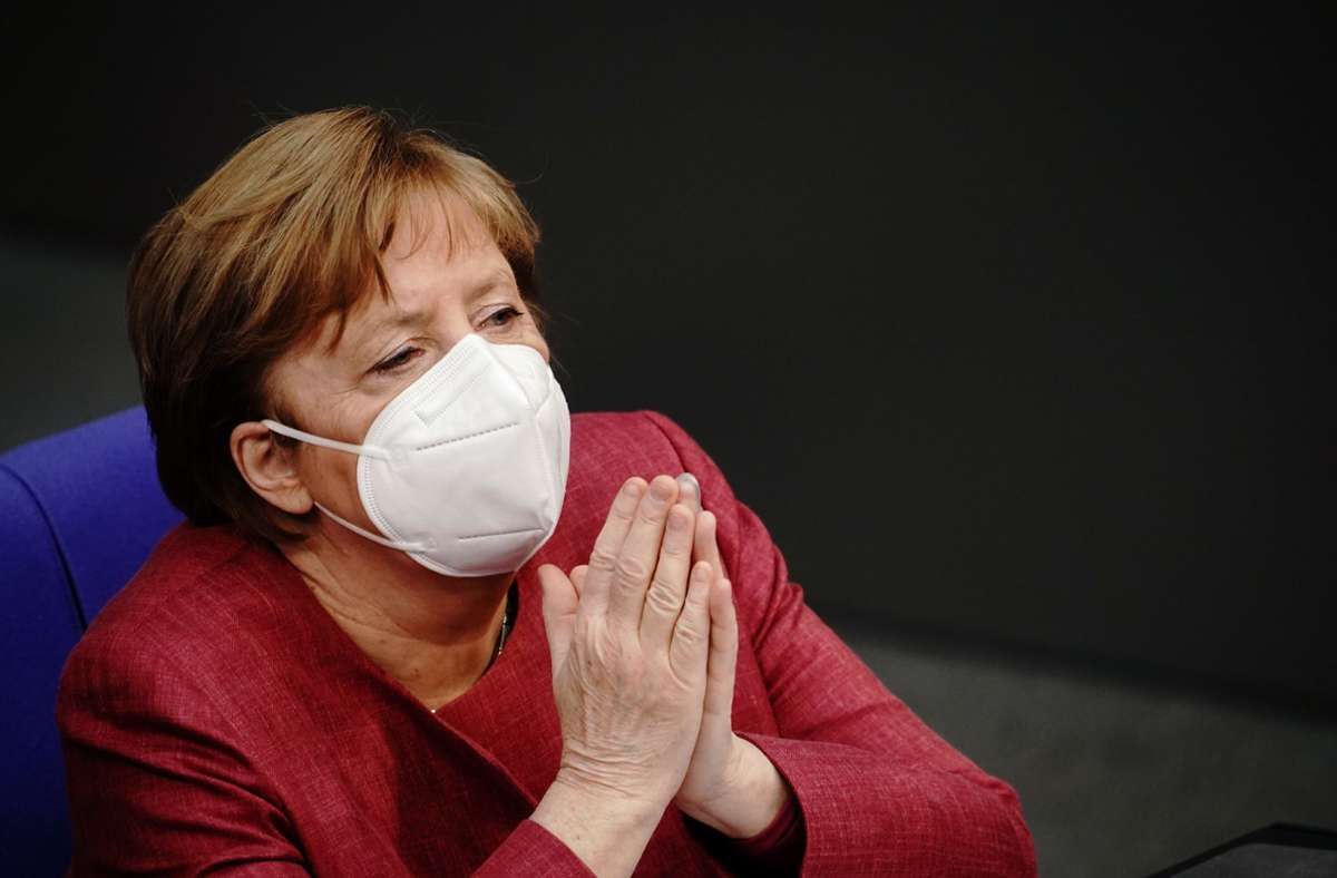 Impfung  für Angela Merkel: Bundeskanzlerin mit Astrazeneca geimpft