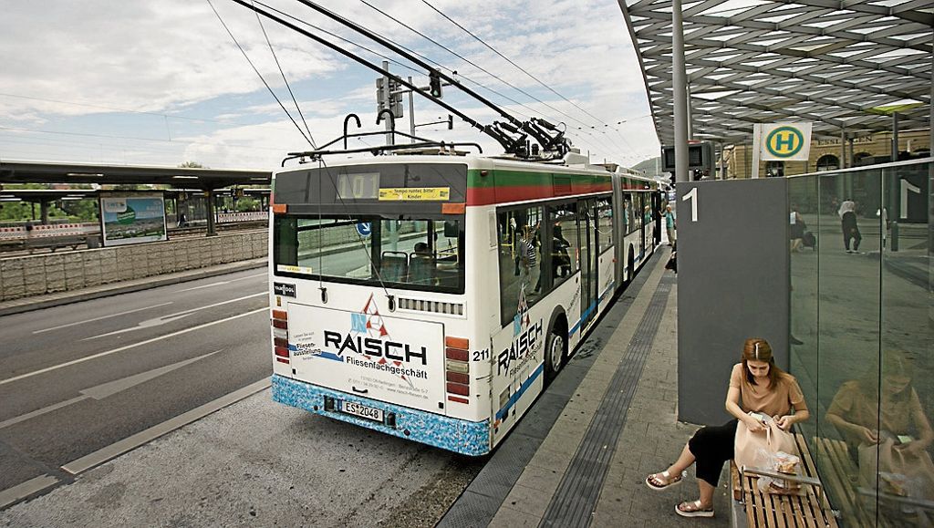 Künftig will die Stadt den Anteil an Elektrobussen von derzeit 21 auf insgesamt 63 Prozent erhöhen.Archiv Foto: Bulgrin Quelle: Unbekannt