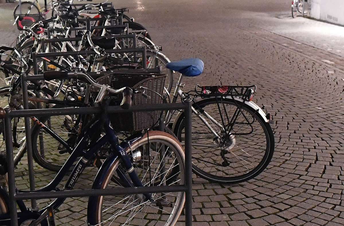 Tübingen: Radfahrer stirbt bei Unfall