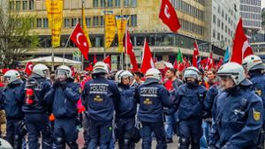 Rechtsextreme Türken mit Verein in Esslingen: Die mit den Grauen Wölfen tanzen