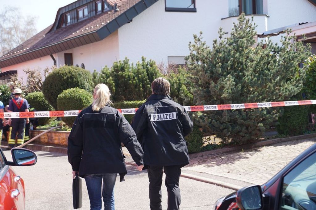 08.04.2018 Bei einem Brand in Neuhausen ist ein Leichnam gefunden worden