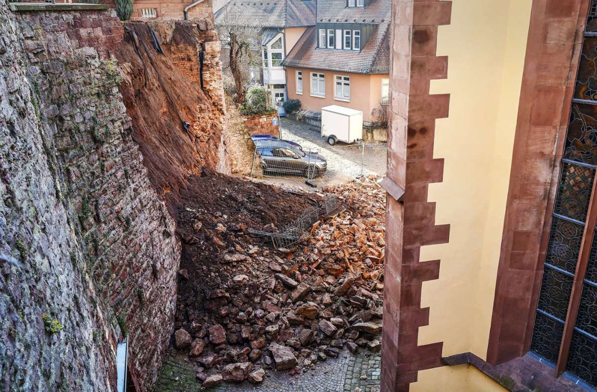 Unglück in Wertheim: Experten haften nicht für den Mauerfall