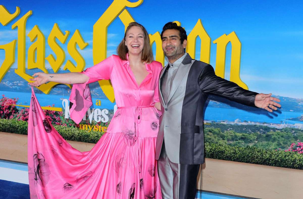 Zur Filmpremiere in Los Angeles  kamen jede Menge Stars und Sternchen: Auch Kumal Nanjiani und seine Frau und Schriftstellerin  Emily V. Gordon posierten auf dem blauen Teppich.