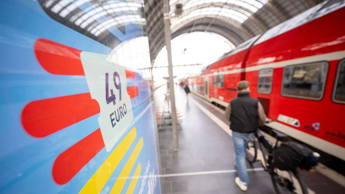 Busse und Bahnen im Nahverkehr: Wird das Deutschlandticket teurer?