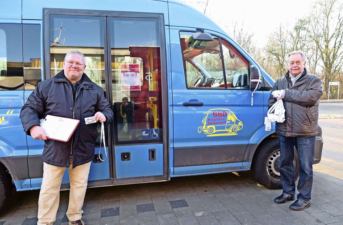 Neustart für Bürgerbus in Denkendorf: Ein kleines Kärtchen erlaubt den Zustieg
