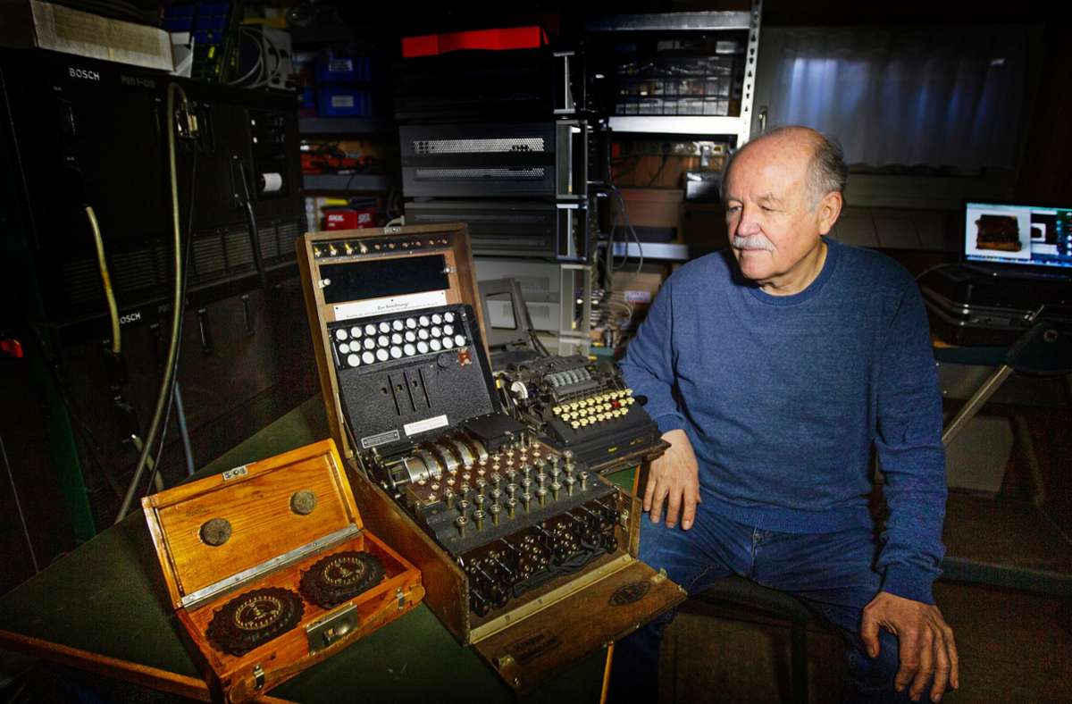 Die legendäre Chiffriermaschine der Nazis: Ein Cannstatter baut die  Enigma